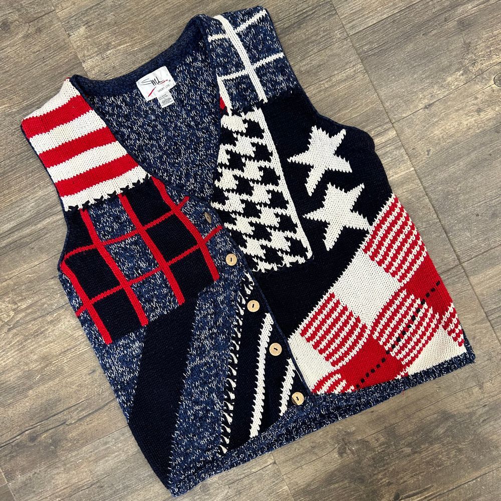 Vintage SML Sport Sweater Vest Women Size Large RED White Blue USA (521)‎